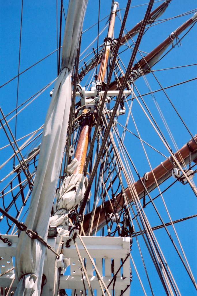 Rigging the Ship's Mast